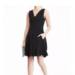 NWT Banana Republic, Size 0 Black Scalloped Dress